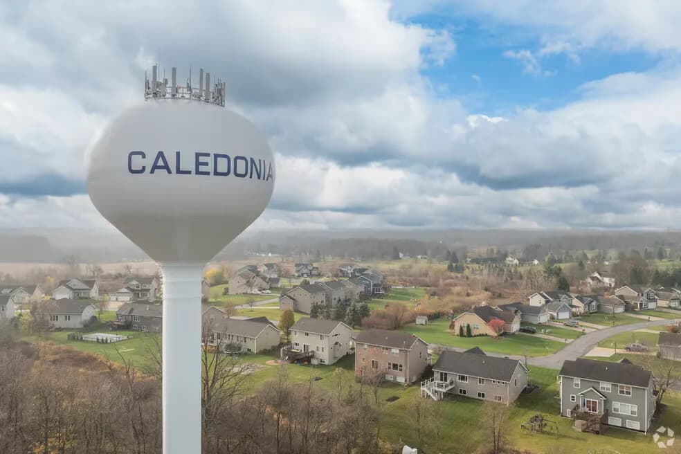 Plumber providing plumbing service in Caledonia, MI